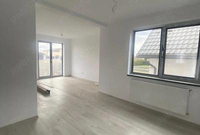 Casă cu Teren 450 Mp în Tărlungeni - 2