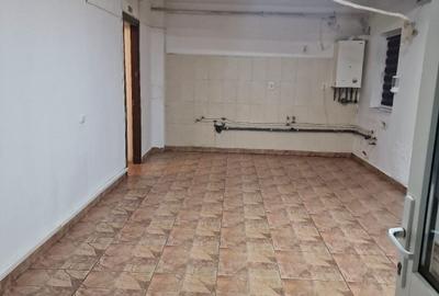 Spațiu comercial, de 50 mp, în Florești - 2