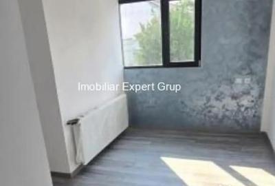 Casă cu 10 camere cu Teren 125 Mp în Splaiul Unirii - 1