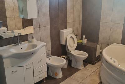 Casă cu 2 camere cu Teren 200 Mp în Central - 5