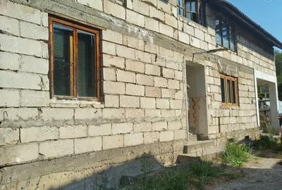 Casă cu 6 camere în Almașu Sec - 3