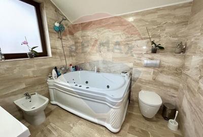 Casă cu 4 camere cu Teren 589 Mp în Sântandrei - 14