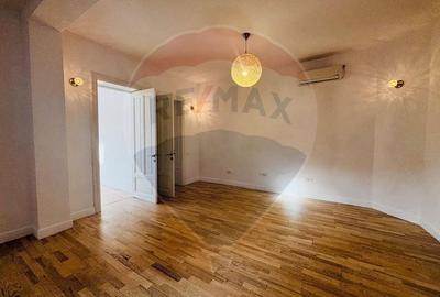 Duplex cu 10 camere cu Canalizare în Dorobanți - 13