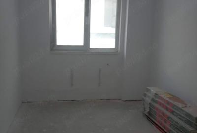 Apartament cu 3 camere decomandat în Florești - 2