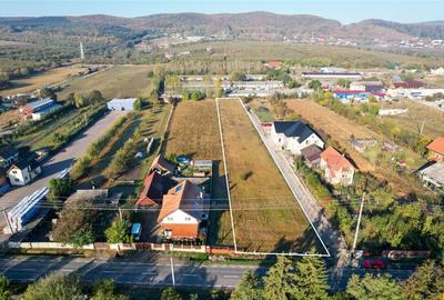 Teren intravilan, pe 3.800 mp, cu vedere frumoasa, Sfantu G