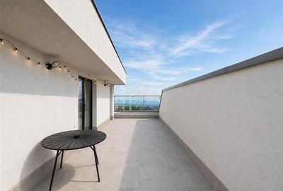 Penthouse cu 4 camere decomandat în Exterior Sud - 15