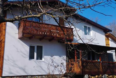 Casă cu 3 camere cu Teren 850 Mp în Central - 4