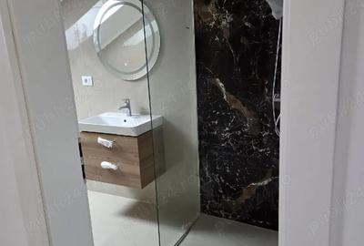 Casă cu 7 camere cu Teren 699 Mp în Central - 2