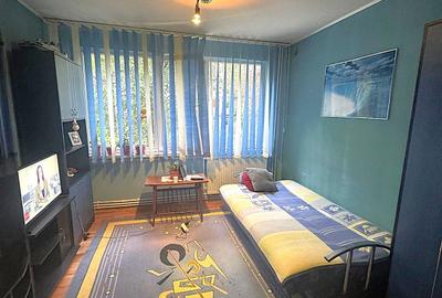 Apartament spatios, trei camere semidecomandate, etaj 1 din 4, Tiglina 3 - 2