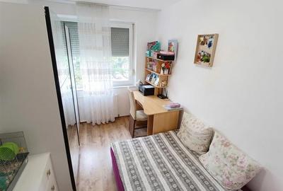 Apartament cu 3 camere semidecomandat în Valenta - 5