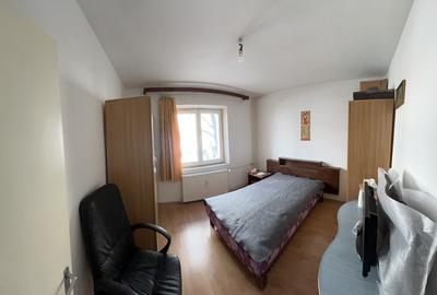 Apartament cu 3 camere decomandat în Berceni - 3