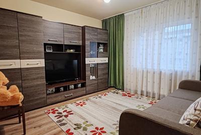 Apartament cu 3 camere decomandat în Sud - 1