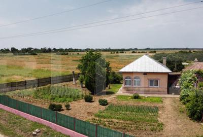 Casă cu 5 camere cu Teren 1400 Mp în Central