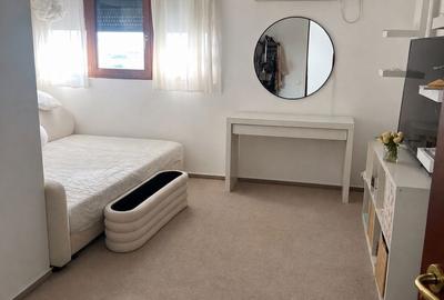 Apartament cu 3 camere semidecomandat în Olteni - 5