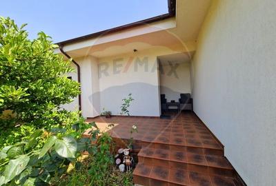 Casa / Vila cu 4 camere de vanzare - 31