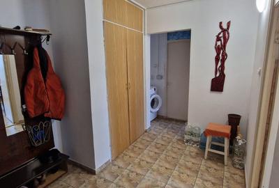 Doua camere decomandate, etajul 1. - 5