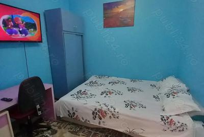 Inchiriez Camera la Curte - 10