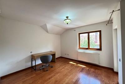 Vila cu  4 camere , 180 mp, curte, 5 parcari , terasa, Europa,, Eugen ionesco - 9