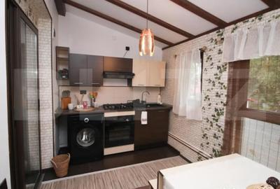 Apartament cu 2 camere decomandat, mobilat în Central - 1