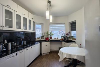 Casă cu 4 camere în Central - 6