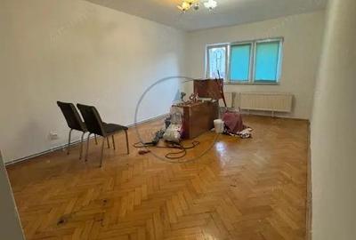 Apartament 2 camere, decomandat, etaj 3/4 ZONA ANDREI MURESANU - 1