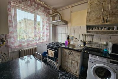 Apartament 2 camere, decomandat, zona  Aleea Jiului