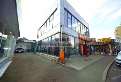 Militari Piata Veteranilor Spatiu Stradal, 46 Mp, Vitrina De Sticla - 2