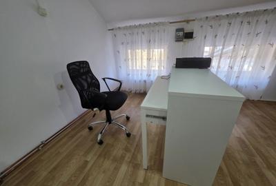Spațiu comercial, de 17 mp, în Central - 6