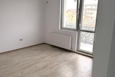 Vânzare Studio + parcare + TVA - 12