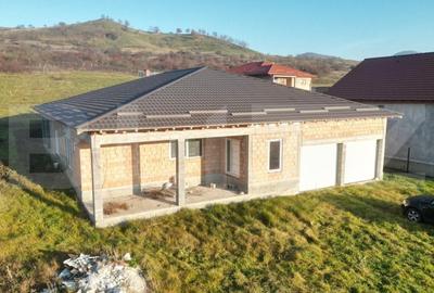 Casa individuala 4 camere, 285 mp, Ideciu de Jos - 1