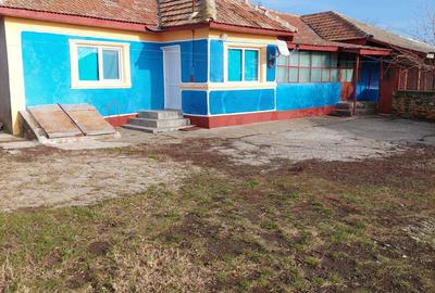 Casă cu 4 camere în Ceamurlia de Sus - 9