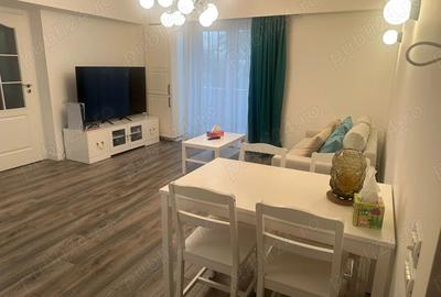 Proprietar inchiriez 3 camere Petrom City - 1