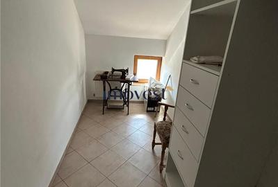 Casă cu 4 camere cu Teren 1000 Mp în Central - 4