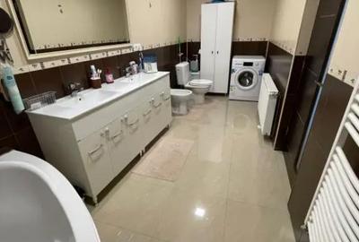 Casă cu 7 camere cu Canalizare în Florești - 4