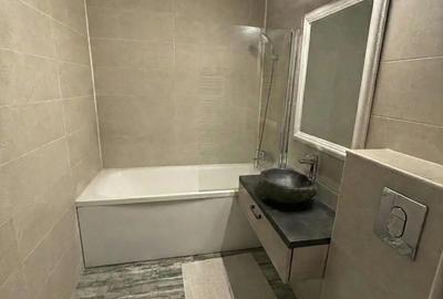 Apartament 3 cam, 2 bai, decomandat , gata de mutat C. Martirilor - 1