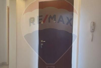 DE VANZARE Apartament cu 2 camere in zona Titan - 25