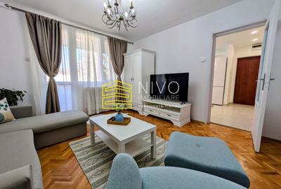 Apartament cu 3 camere decomandat în Tudor