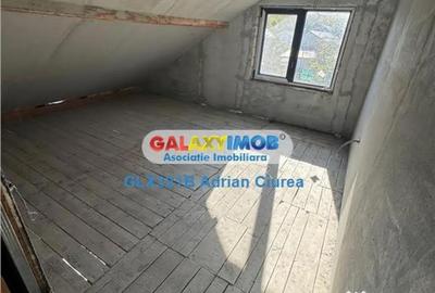 Casă cu 10 camere cu Teren 443 Mp în Central - 1