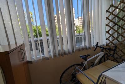 Apt 2 cam in bloc 1988,  Panduri langa Hotel  Marriott,   et.1, finisat lux - 11