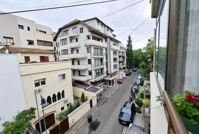 Apartament cu 4 camere decomandat în Primăverii - 1