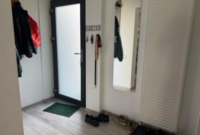De vânzare casă tip înșiruită – 4 camere, mobilată și utilată - 8