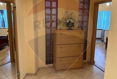 DE INCHIRIAT Apartament cu 4 camere in zona Scriitorilor - 11