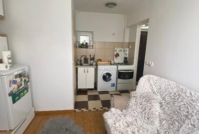 Studio cochet de vanzare - 3