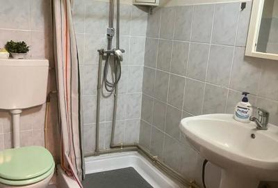 Garsonieră nedecomandată în Central - 1