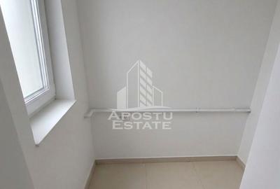 Casă individuală cu 4 camere cu Canalizare în Giarmata