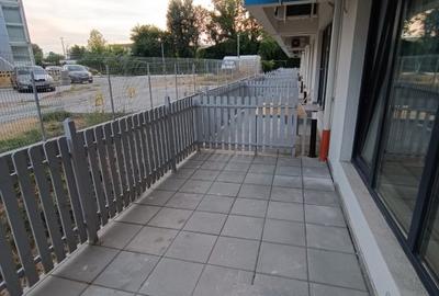 Garsonieră decomandată în Central - 7