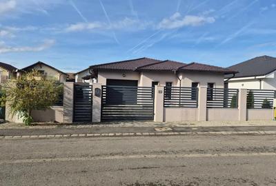 Casă cu Canalizare în Vladimirescu