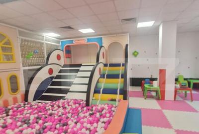 Spatiu comercial, 131 mp, 3 parcari - 3