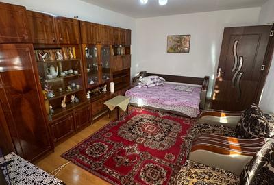 Apartament cu 3 camere decomandat în Sat Vacanță - 9