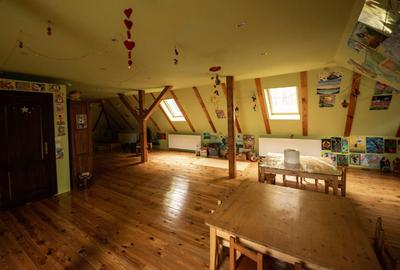 Casă cu 4 camere în Poiana Angelescu - 2